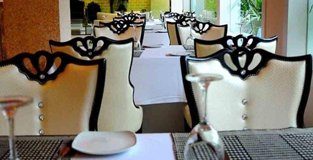 Royal Castle Hotel Νεγκόμπο Εξωτερικό φωτογραφία