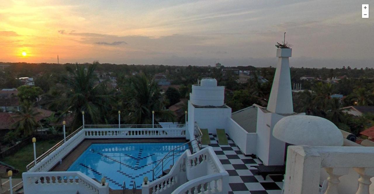 Royal Castle Hotel Νεγκόμπο Εξωτερικό φωτογραφία