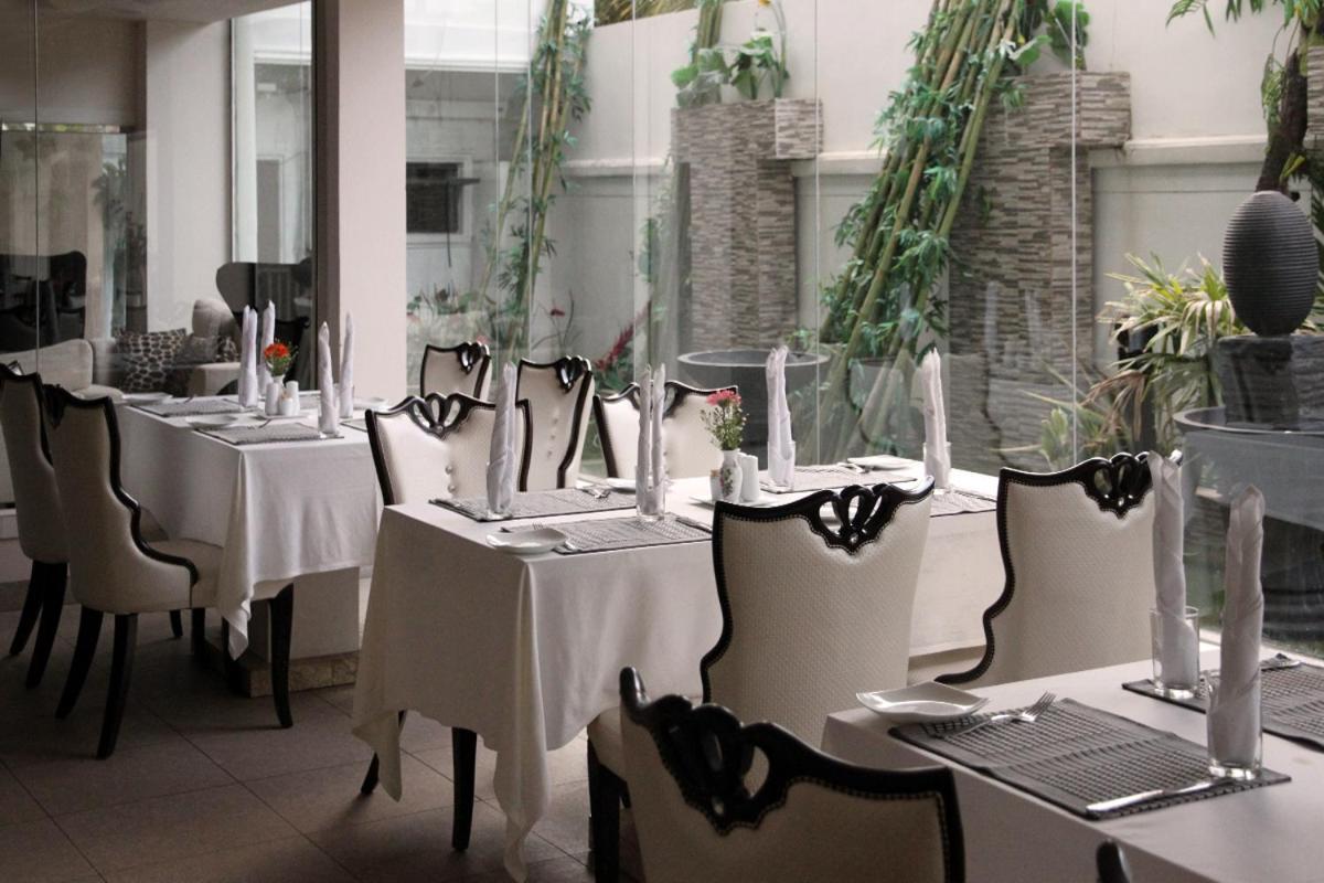 Royal Castle Hotel Νεγκόμπο Εξωτερικό φωτογραφία